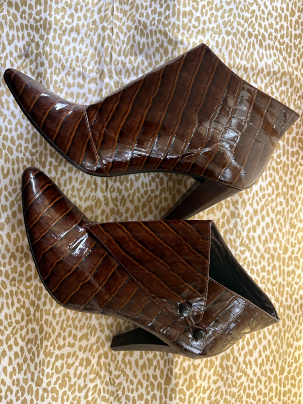 Via Spiga “Lydia” Croc‑Embossed Heels – Size 9.5M
